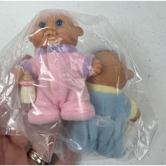 Vintage Russ Troll Dolls Baby Boy And Girl, Troll Babies with bottles‎ - Picture 2 of 2